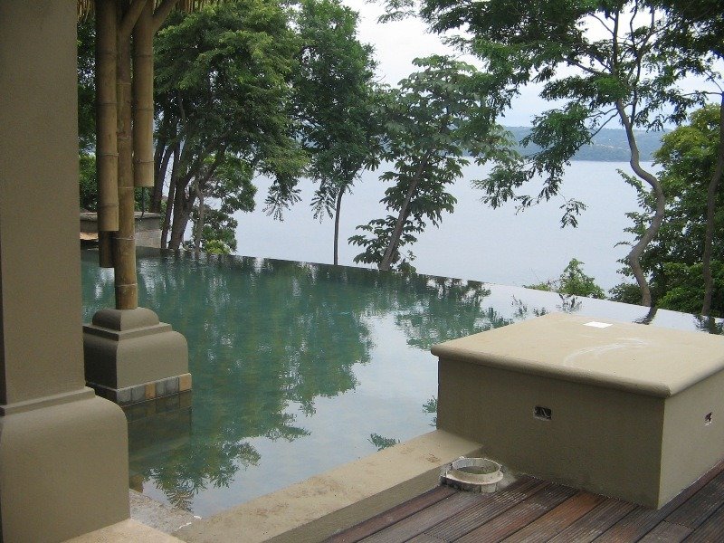 Piscina moderna